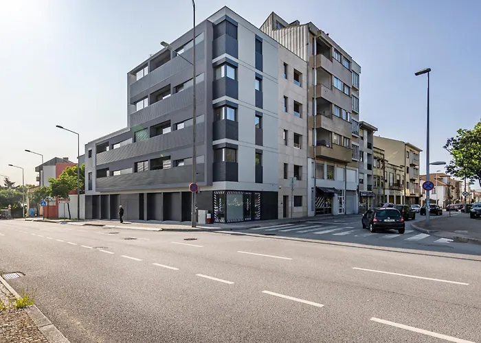 Lejlighed Nomad's Lux - 2bdr & Parking Flores Square *